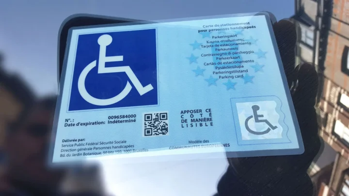 carte "handicapé"