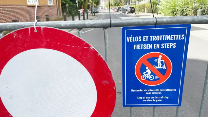 trottinettes et vélo interdits